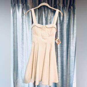 Classy Varga size Small Ivory leopard print Dress